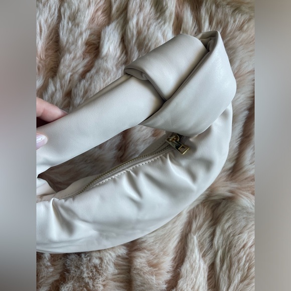 Melie Bianco Vegan Leather Top Handle Bag - Picture 5 of 8